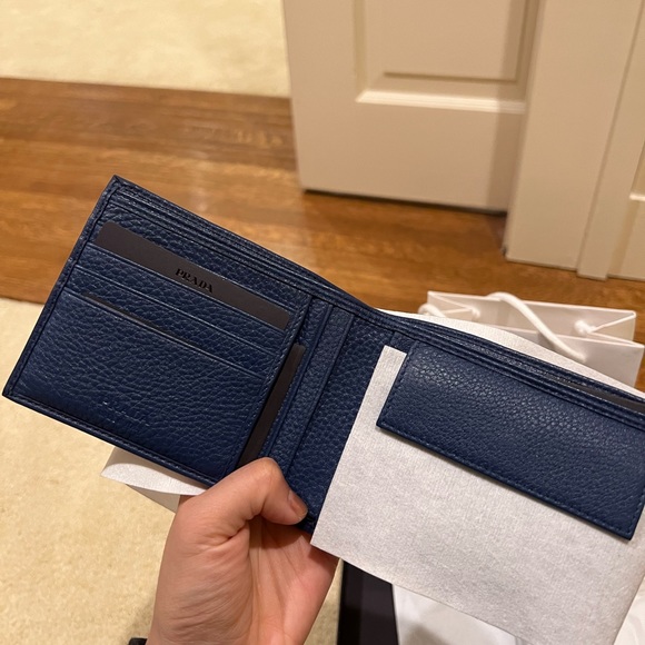 Prada man wallet - Picture 2 of 3